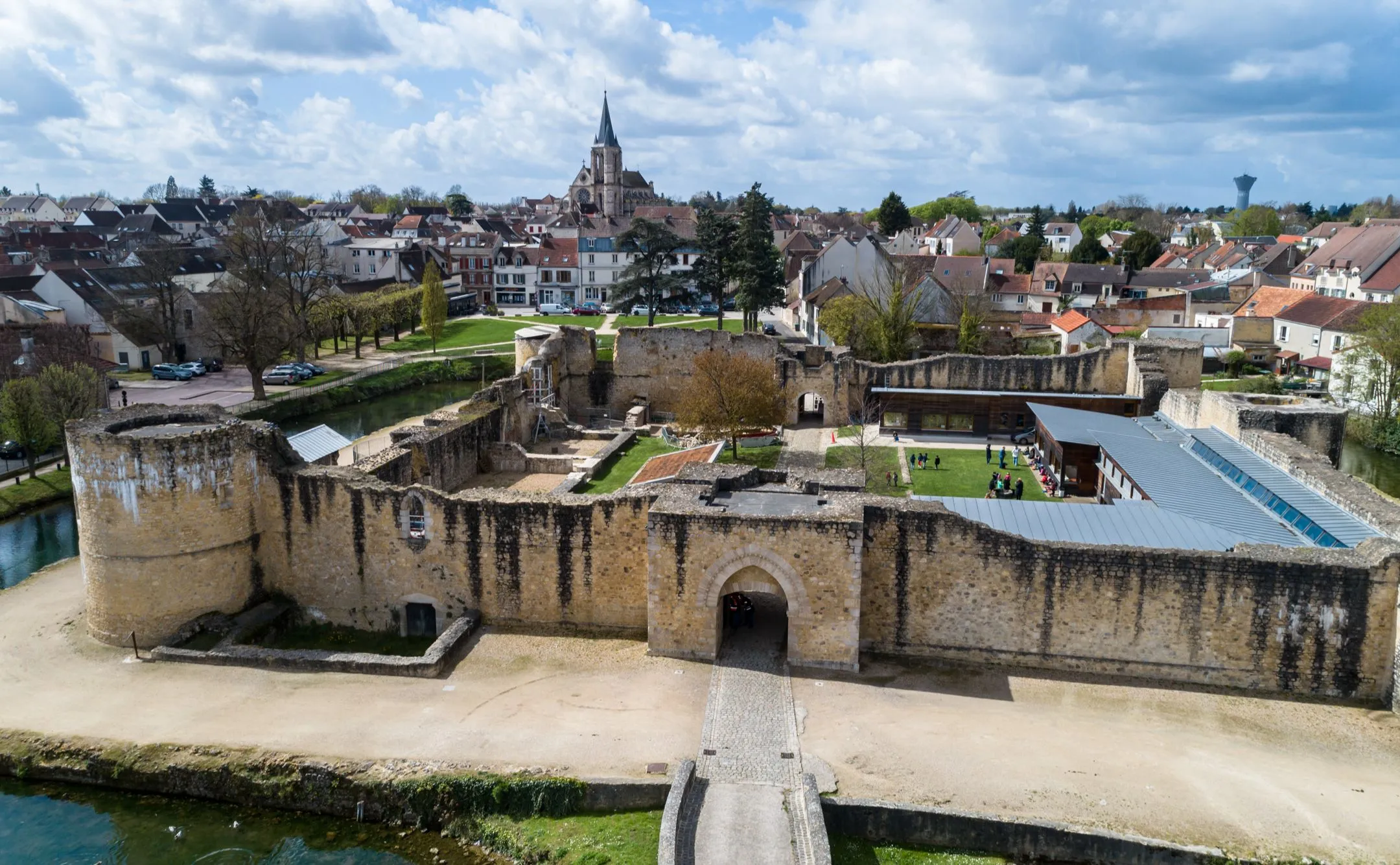 Château — Chantiers week-end au Château de Brie-Comte-Robert - Château du XIIe siècle, Brie-Comte-Robert